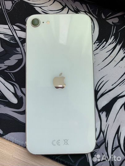 iPhone SE, 64 ГБ