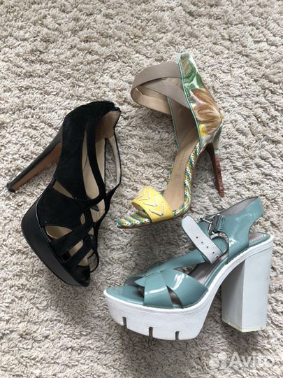 Босоножки женские