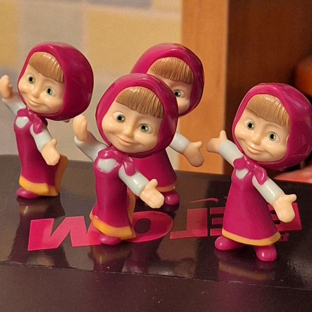 Киндер Маша и медведь 1