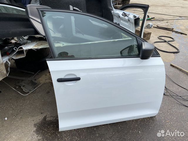Volkswagen polo 6 передняя правая дверь