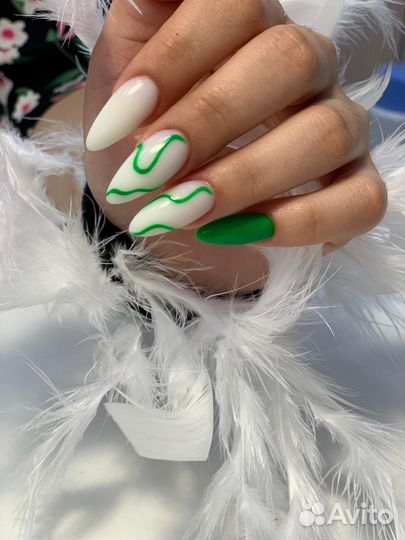 Маникюр, педикюр