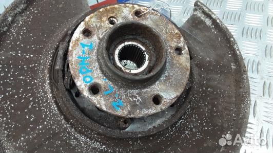 Ступица задняя левая BMW 6 E63/E64 (OPH01MH01)