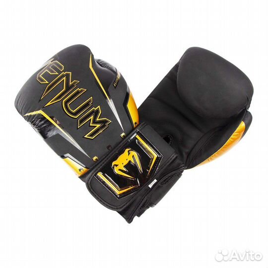 Боксерские перчатки