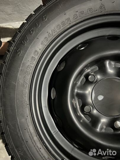 Продам новую резину с дисками