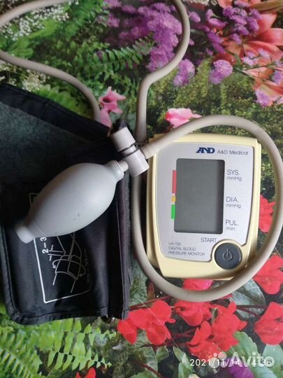 Тонометр and