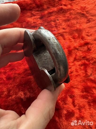 Старииный навесной замок царский