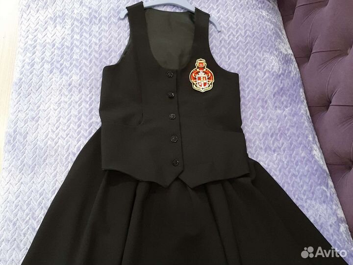 Школьная форма черного цвета 140