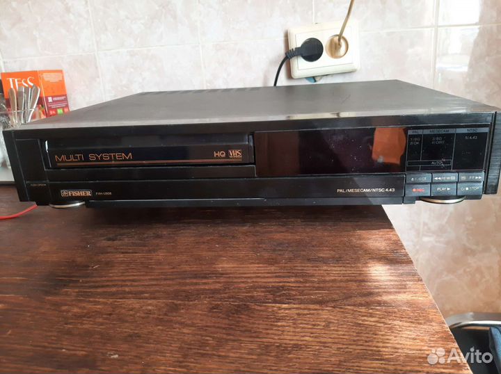 Видеомагнитофон Fisher fvh-u908 (япония)