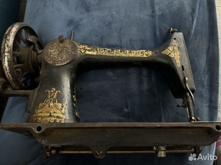 Швейная машинка зингер