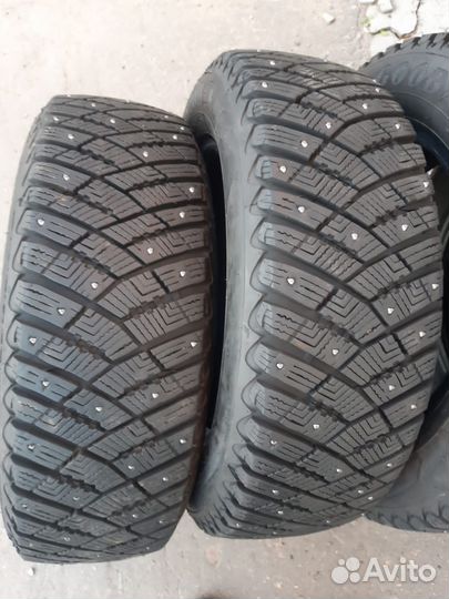 Goodyear Ultragrip Ice Arctic 195/65 R15
