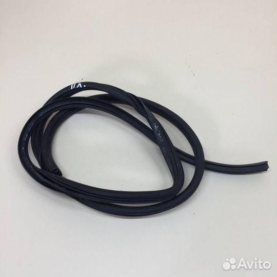 Уплотнитель проема двери передней левой Hyundai So