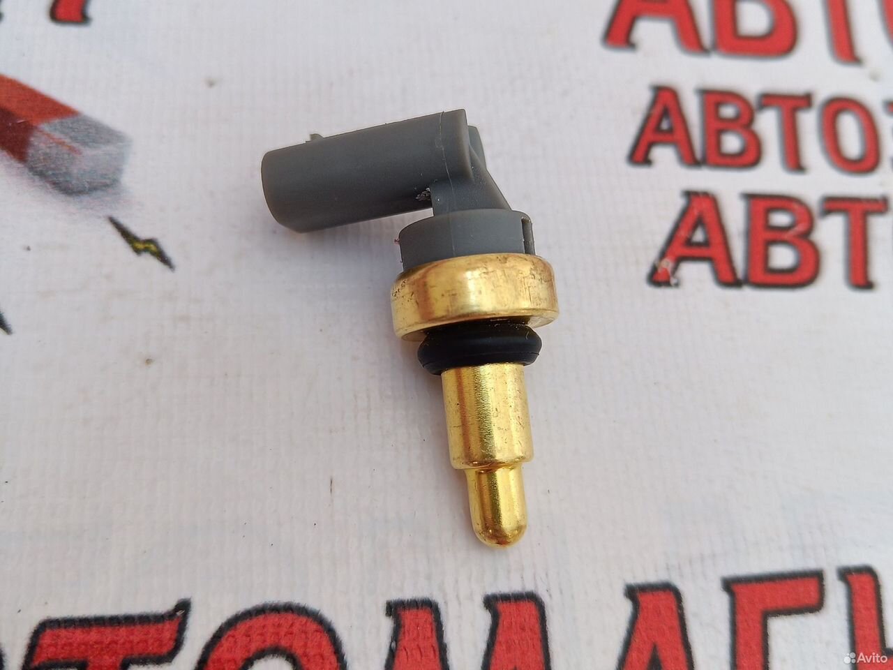 Датчик температуры охлаждающей жидкости Lixiang L7