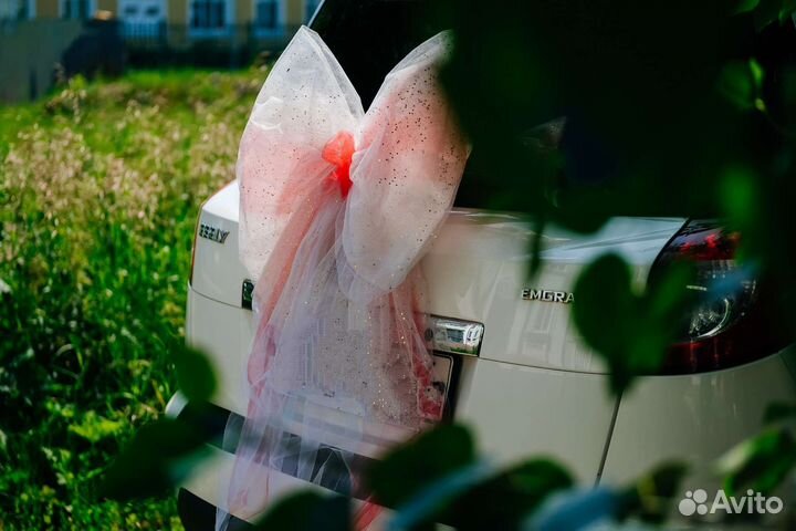 Свадебные украшения на машину