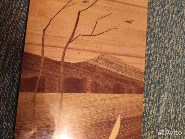 Панно деревянное лакированное