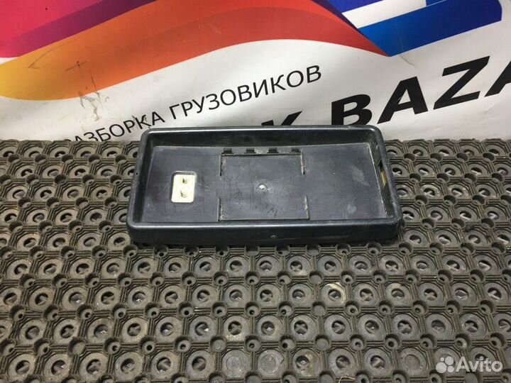 Стекло зеркала заднего вида боковое