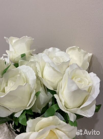 Белые розы букет