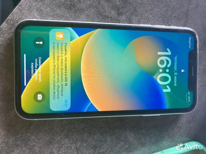iPhone Xr, 64 ГБ