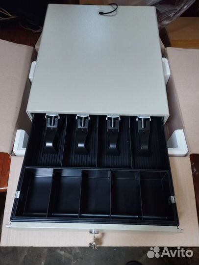 Ящик для денег