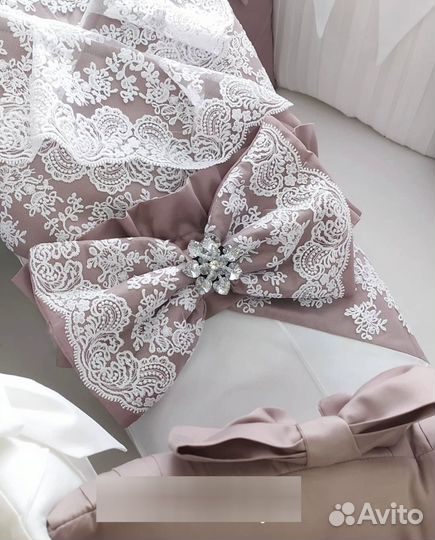 Комплект в кроватку: бортики, балдахин, одеяло