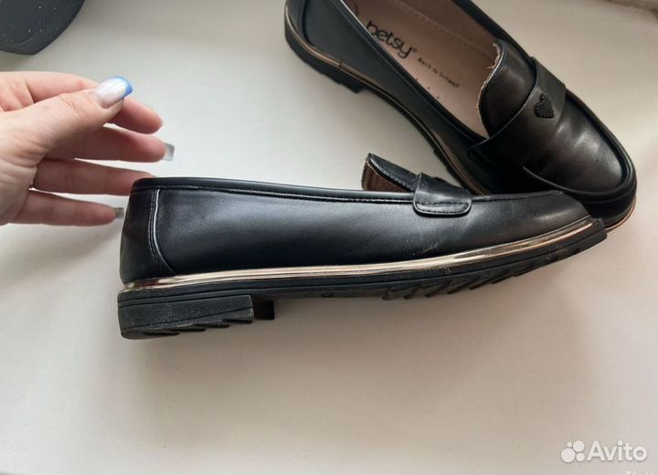 Лоферы женские