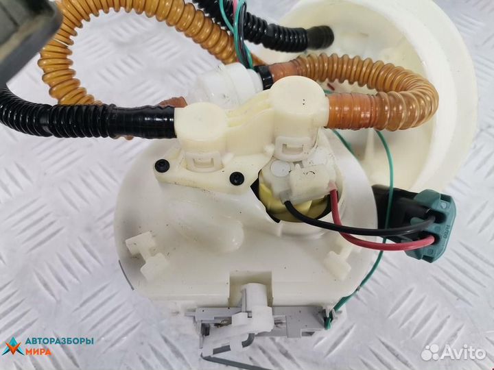 Насос топливный Ford Focus рест. 2004 1375223