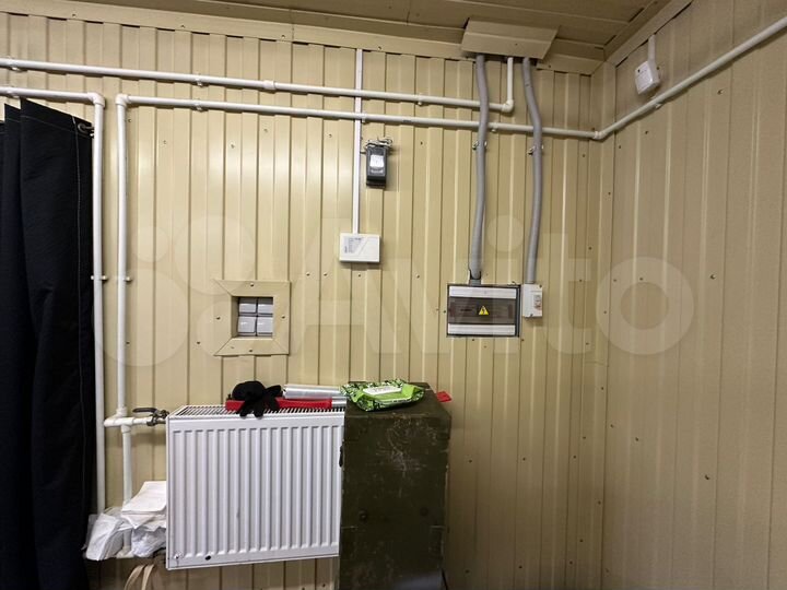 Гараж, > 30 м²