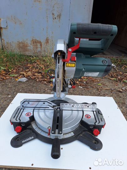 Торцовочная пила metabo ks216m