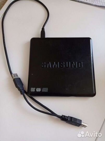 Проигрыватель двд дисков с экраном