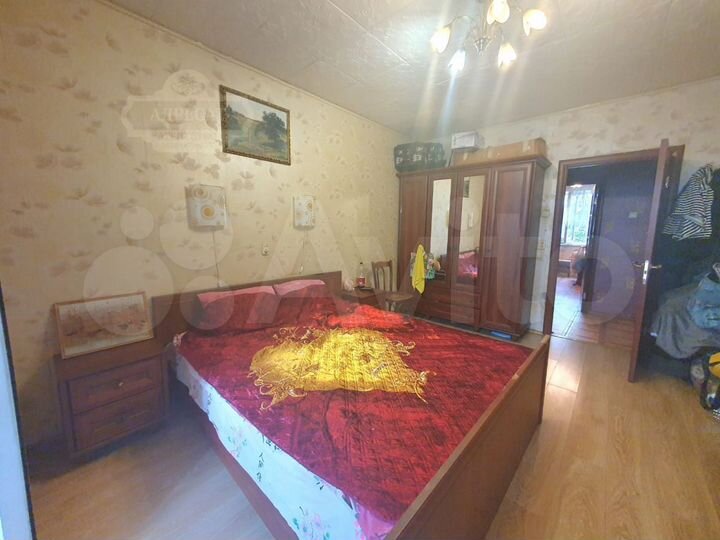 4-к. квартира, 100 м², 4/12 эт.