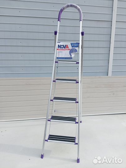 Стремянка алюминиевая 6 ступеней