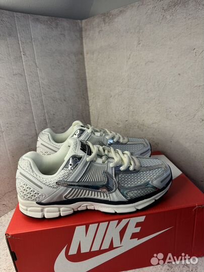 Кроссовки Nike Zoom Vomero 5 Photon Dust