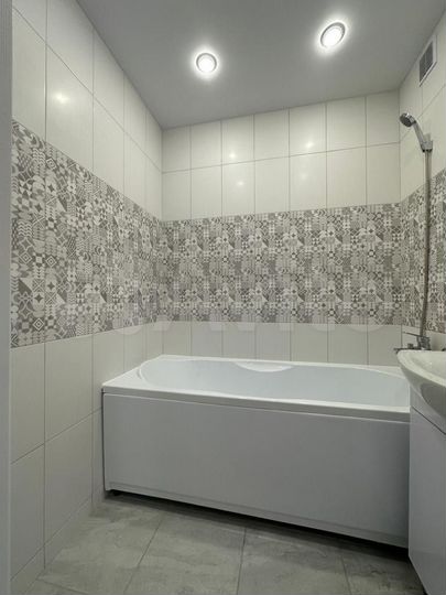 2-к. квартира, 51 м², 4/9 эт.