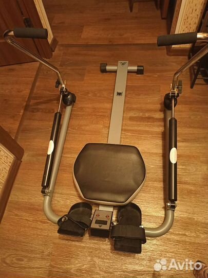 Гребной тренажер