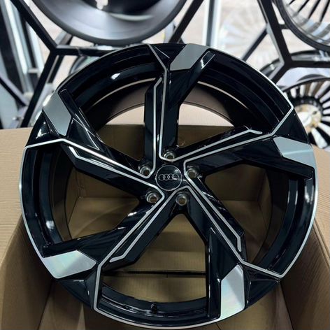 Литые диски Audi 10×R22 5×112