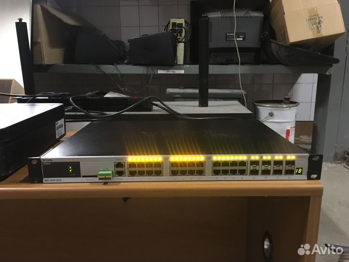 Сетевой коммутатор D-Link DGS-3420-28TC