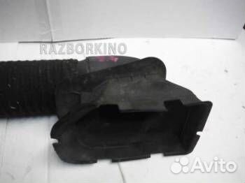 Воздухозаборник двигателя