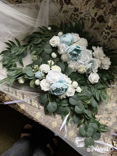 Композиции из искусственных цветов