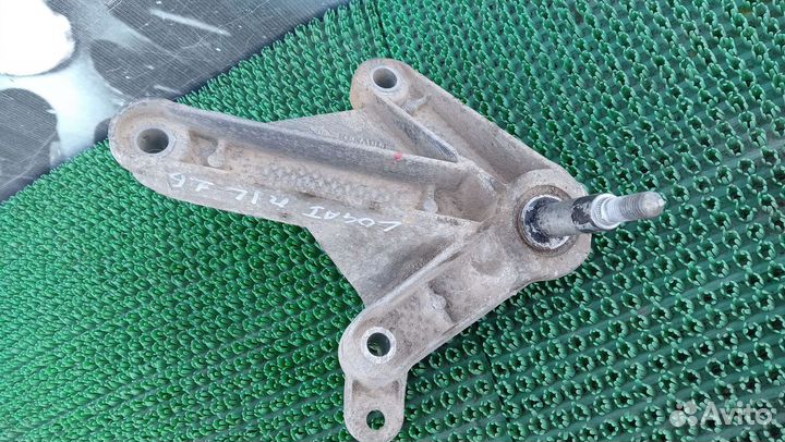 Кронштейн кпп для Renault Logan 2005-2014