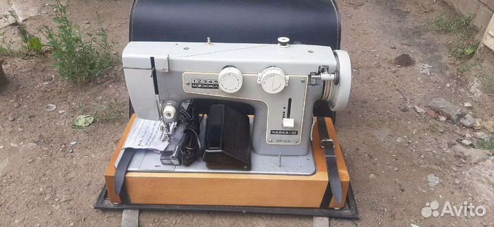 Швейная машина Чайка 3