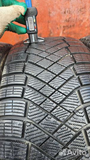 Pirelli Ice Zero FR 225/50 R17