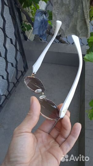 Солнцезащитные очки женские prada