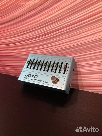 Гитарная педаль: эквалайзер Joyo R-12