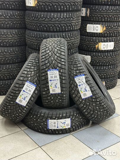Triangle IcelynX TI501 215/55 R17 89T