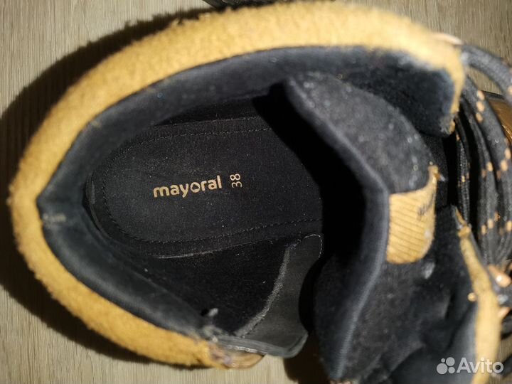 Ботинки демисезонные 38 размер