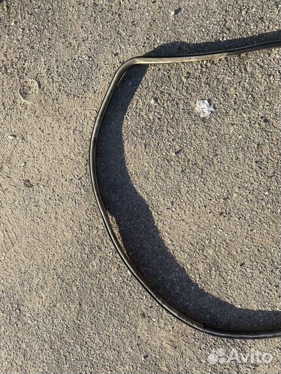 Уплотнитель передней правой двери Opel Vectra C