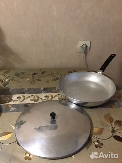 Сковорода новая: универсальная