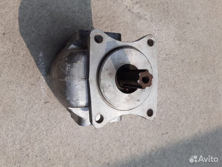 Насос масляный шестеренный нш-100М-3 новый прав