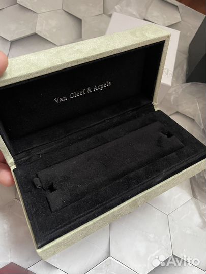 Van cleef коробка