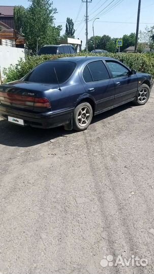 Nissan Maxima, 1996