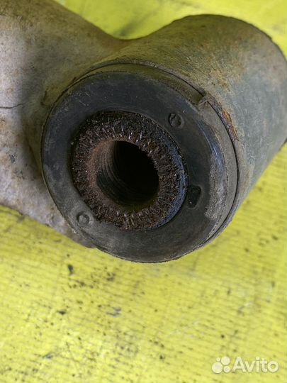 Передний левый рычаг Geely GC6